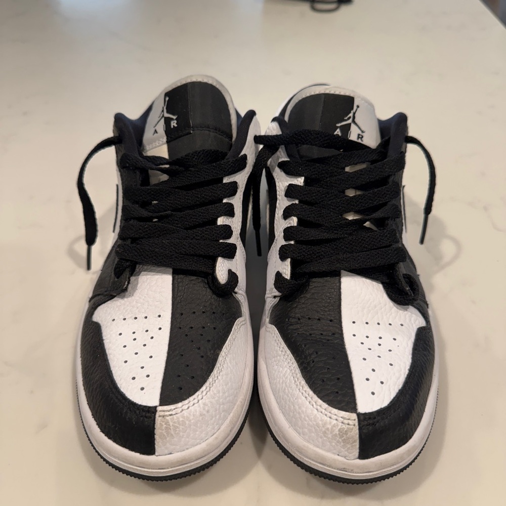 Air Jordan 1 Low SE “Homage” Black & White – Women’s 7.5